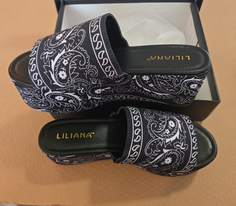 Liliana Black and White Paisley Mules